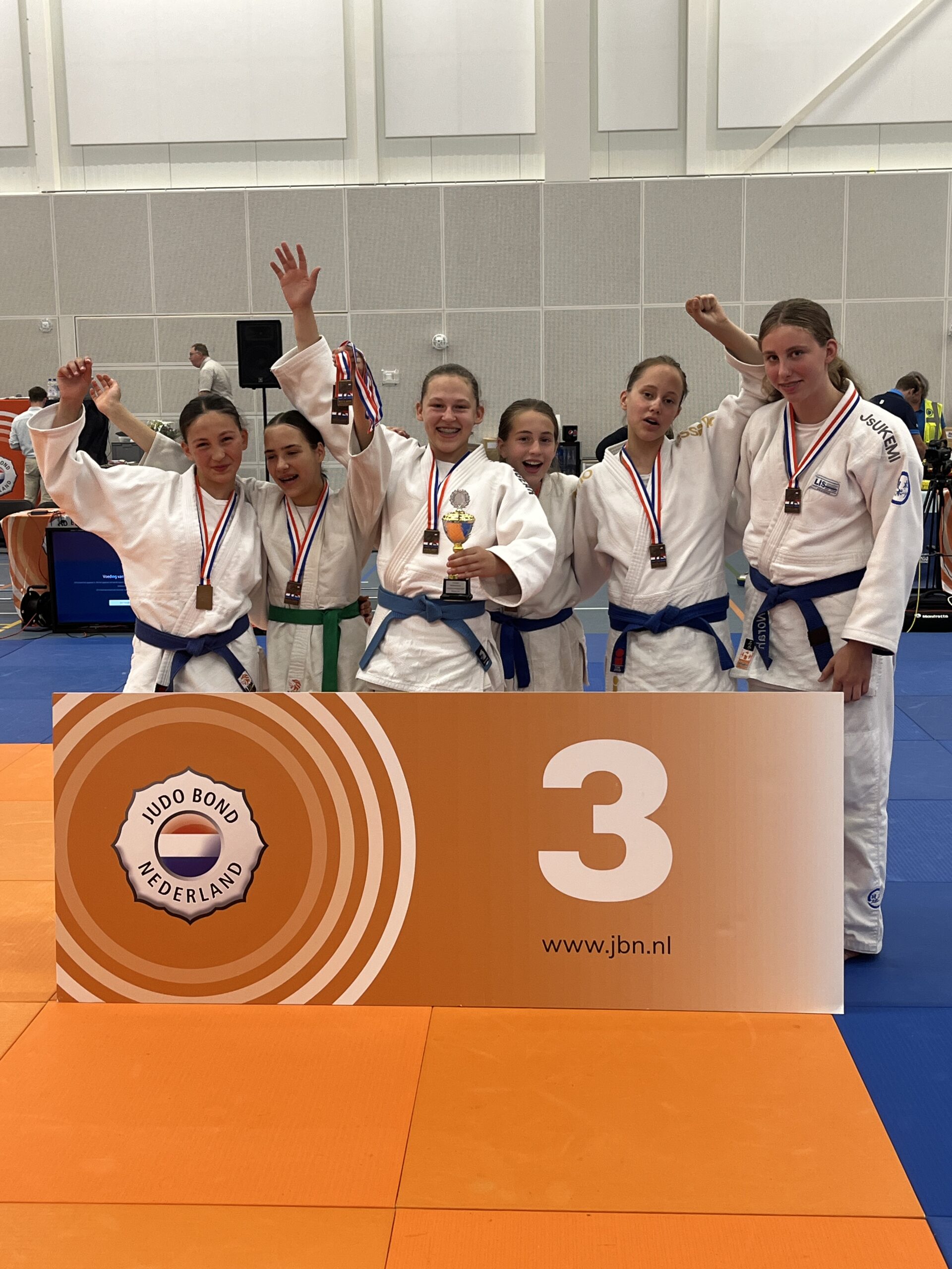 meisjesteam -15 jaar derde van Nederland