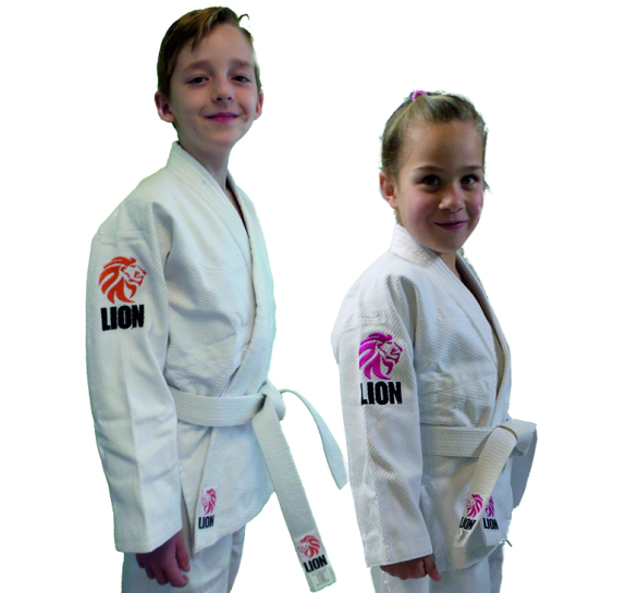 Lion Kids judopakken in de Judo Yushi Shop