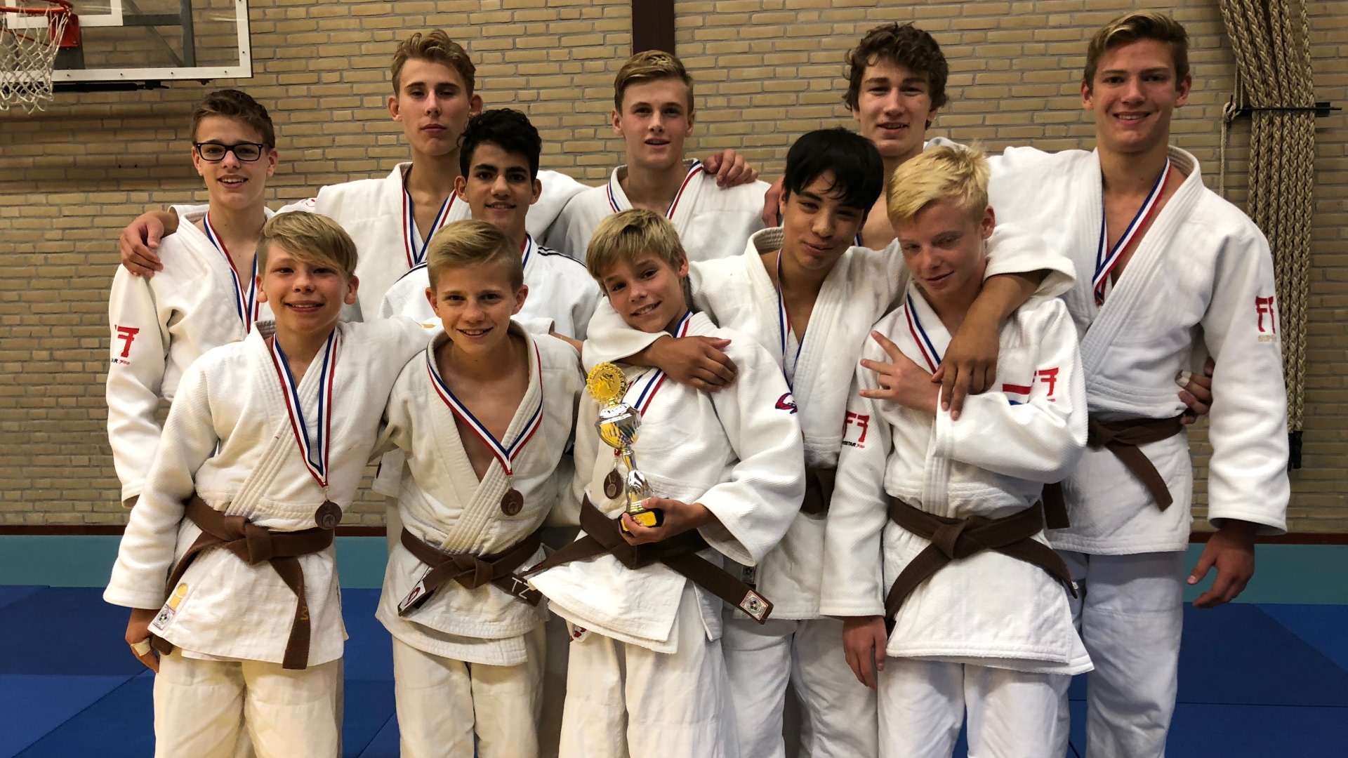 TEAM HEREN -18 DERDE OP SPAARNETOERNOOI