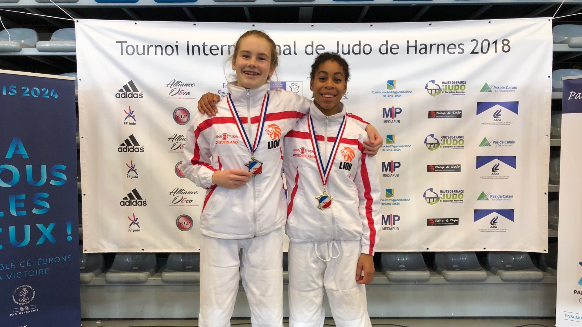 TWEE MEDAILLES OP TOERNOOI HARNES IN FRANKRIJK