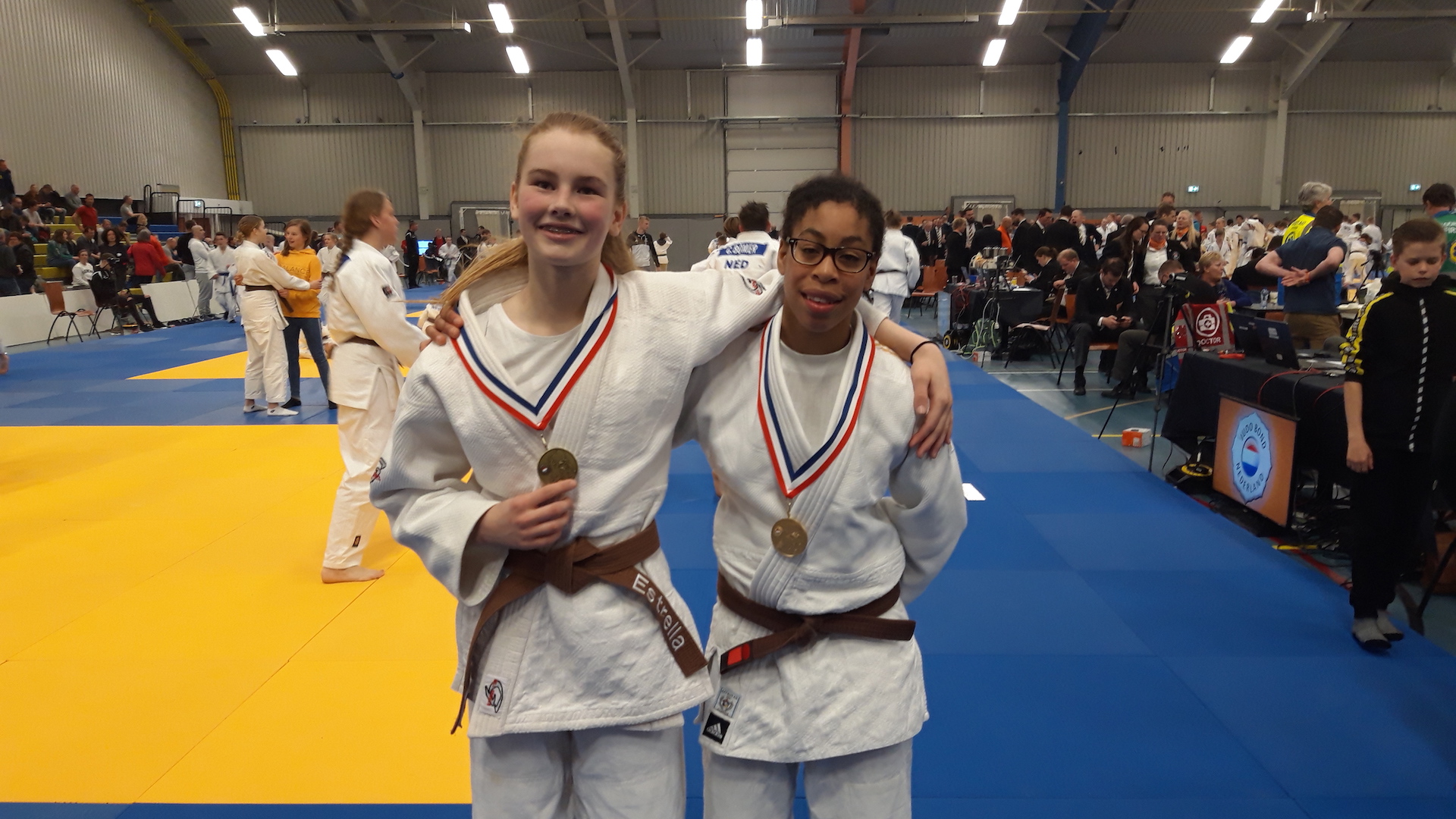 MAIRA MEDEMA KAMPIOEN VAN NEDERLAND, ESTRELLA OTTE DERDE