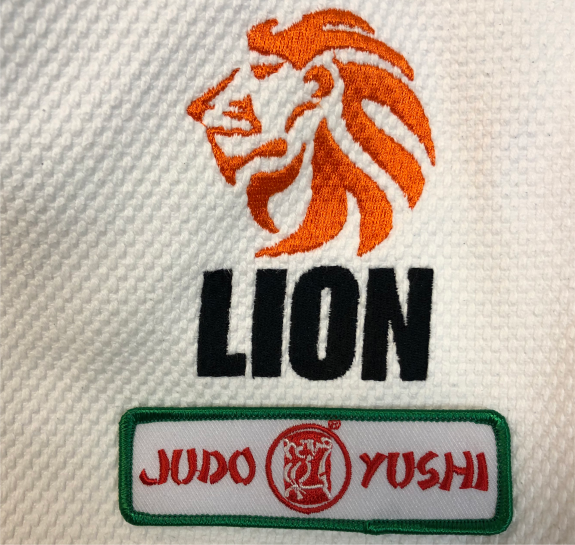 Judo Yushi clubembleem voor op judopak Lion Kids en judopak Lion Kids girls