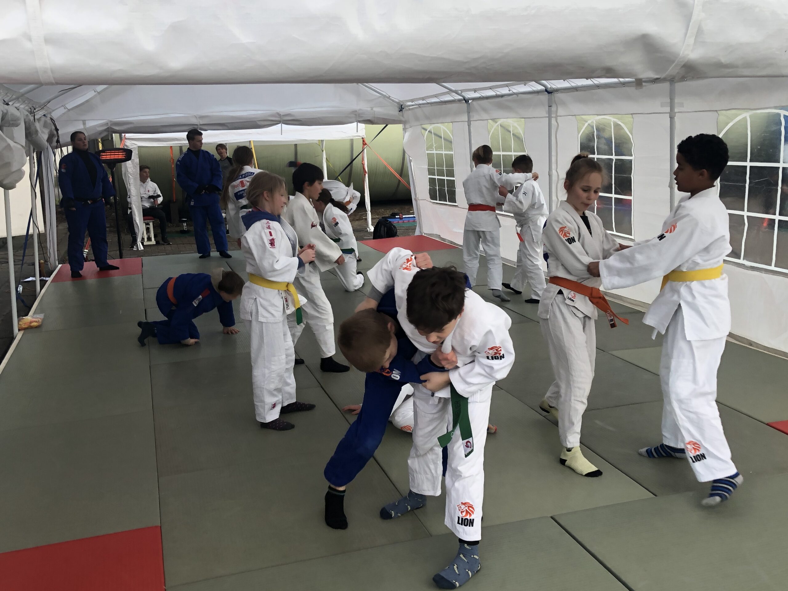 DERDE RONDE PUNTENCOMPETITIE IN DE TENT OP 17 APRIL