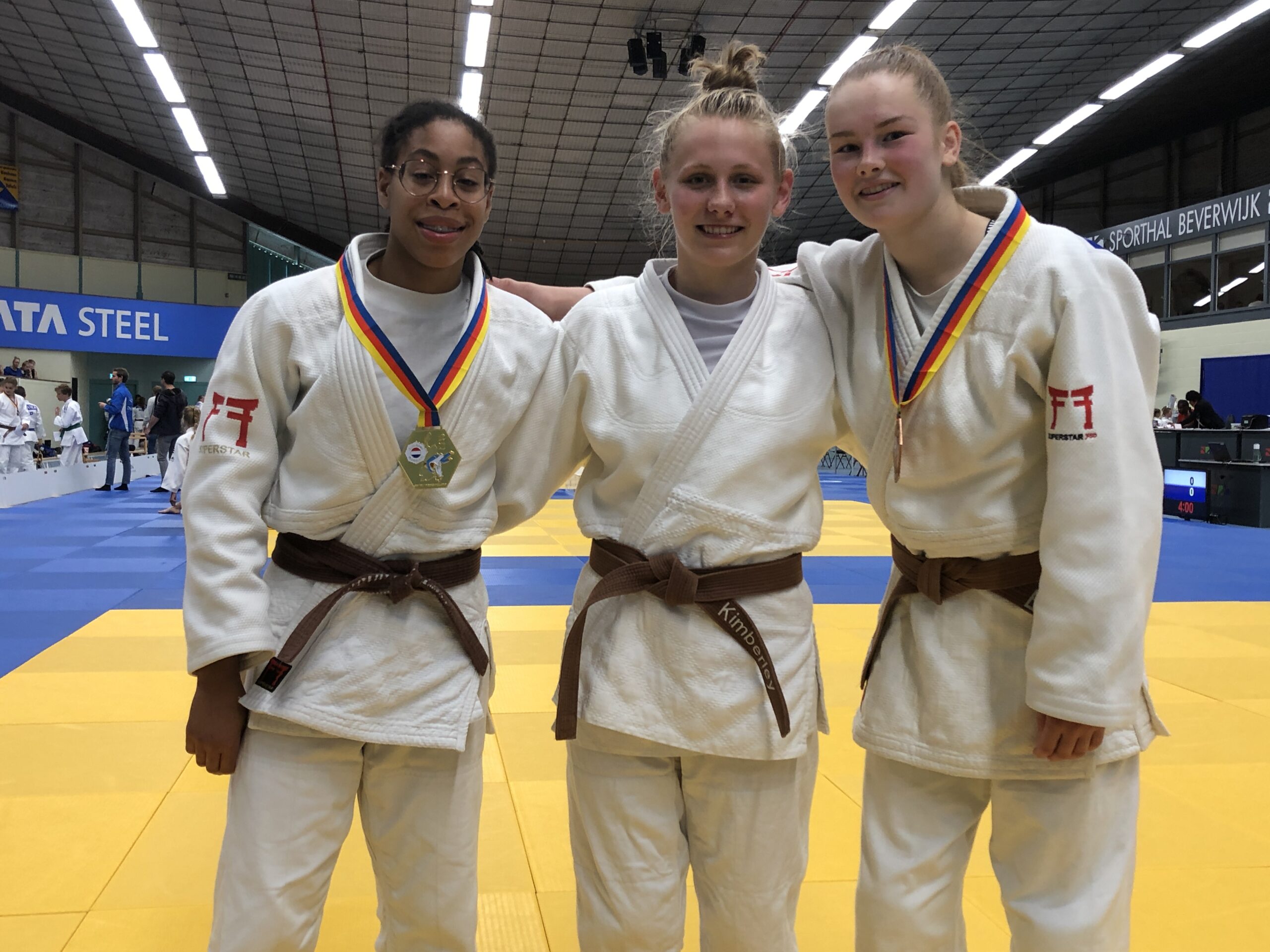 MAIRA MEDEMA KAMPIOEN VAN NOORD-HOLLAND TOT 18 JAAR